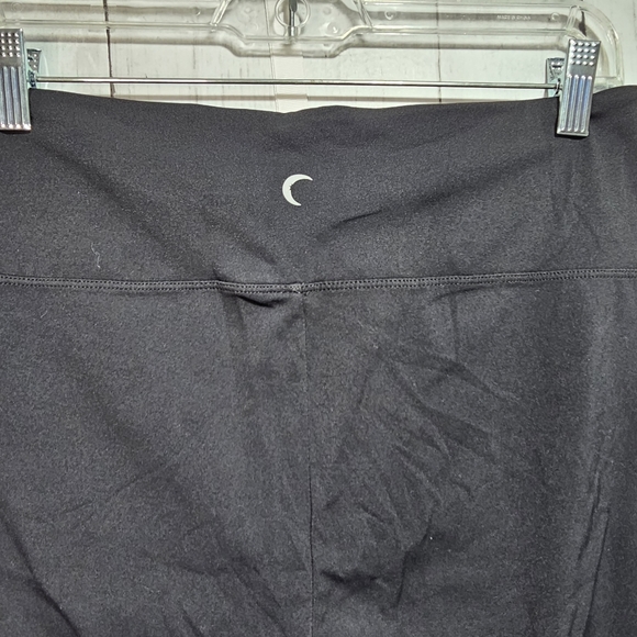Zyia Active Women's Shades of Blue Block Luxe Hi-Rise ⅞ Length Leggings Size 12. - Picture 8 of 8